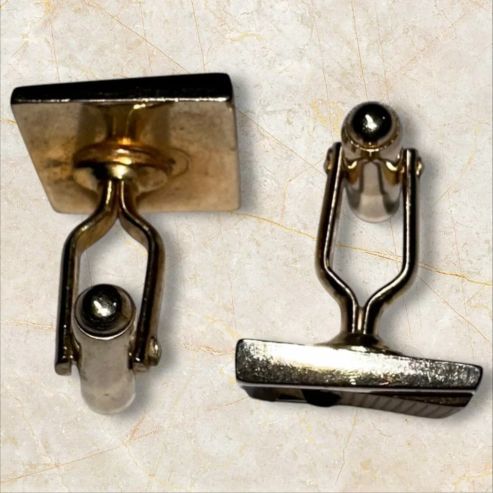 Vintage Anson Gold Tone and Red‎ Stone Square Textured Cuff Links
